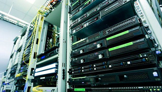 Как подбирают серверную платформу под карты MetaX в исполнении PCIe